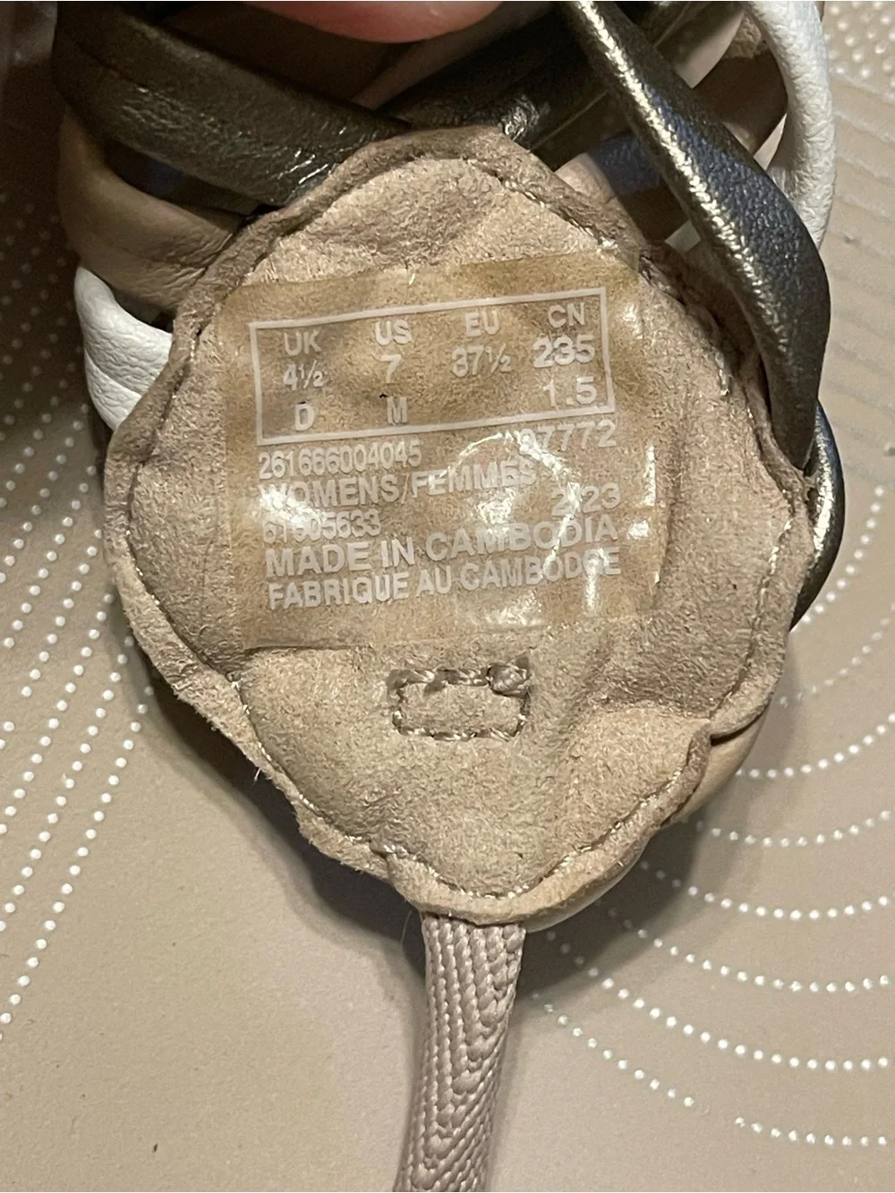 Clarks Cloudsteppers Beige and Metallic Woven Thong Sandals - Picture 5 of 5